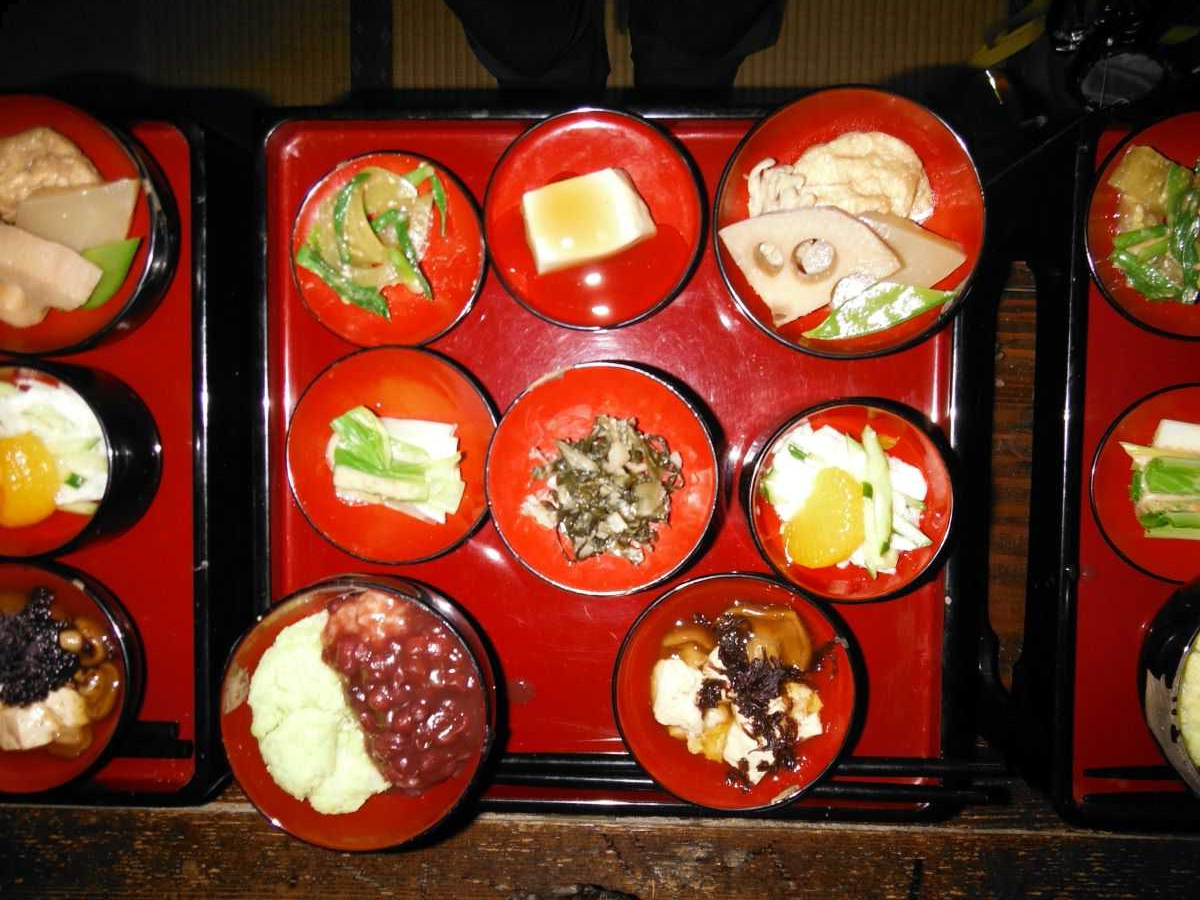 №069～松ヶ岡の郷土料理（いもごぼたもち他）~ 山田千枝さん | 食文化