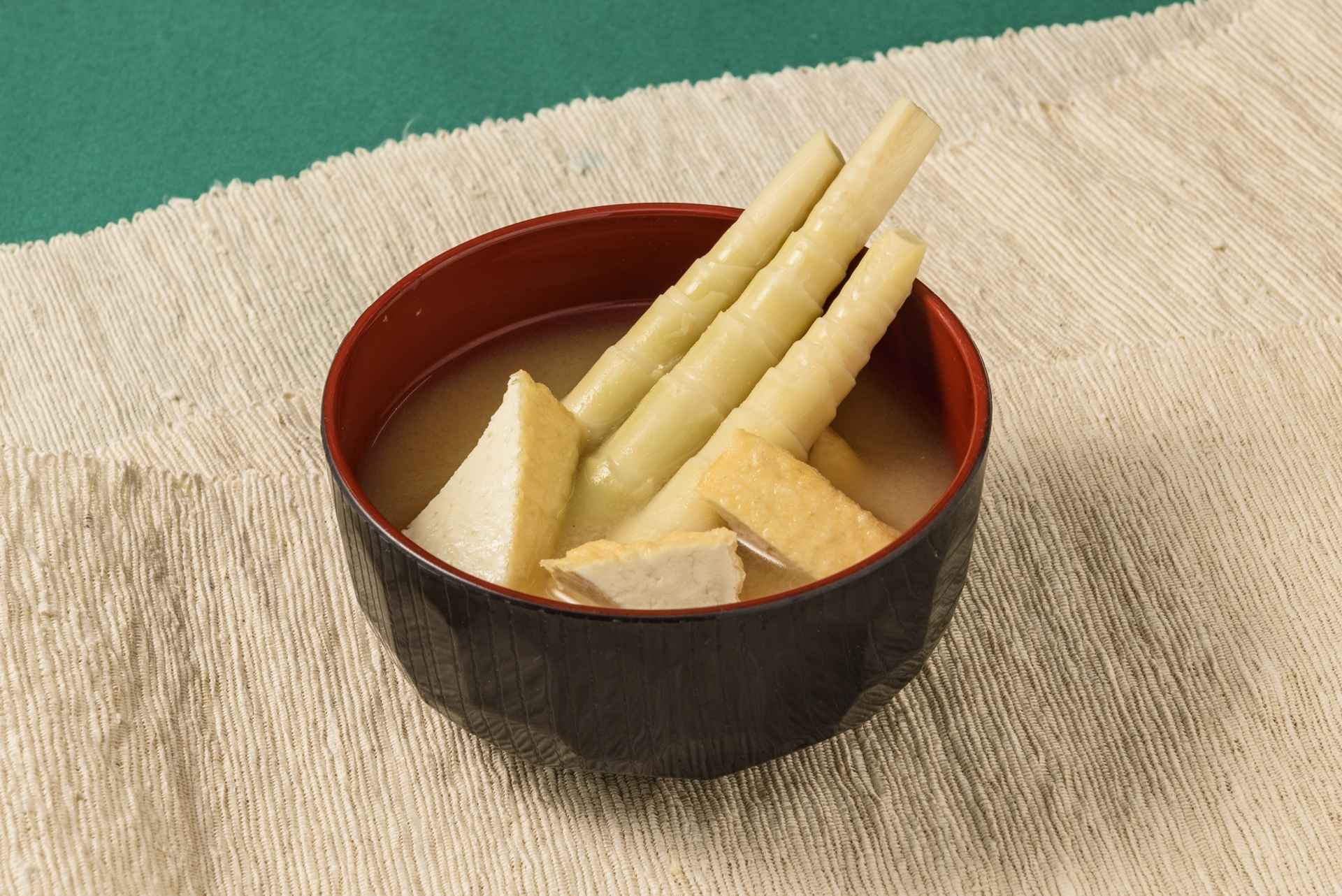 月山筍の味噌汁
